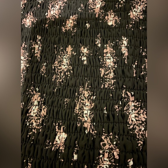 Almost Famous crop top and mini skirt set-medium NWOT - Picture 4 of 12